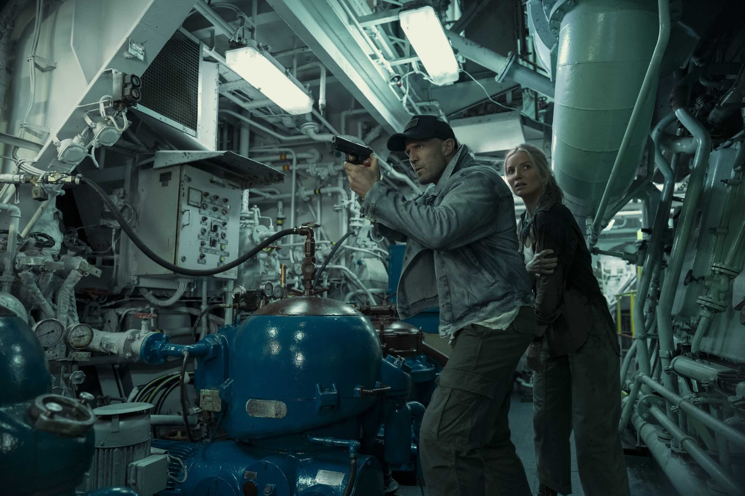 Jean-François Richet ohjaama Mutiny - Lavastettu syylliseksi tulossa elokuvateattereihin. Pääosissa Jason Statham, Annabelle Wallis, Roland Møller ja Adrian Lester.